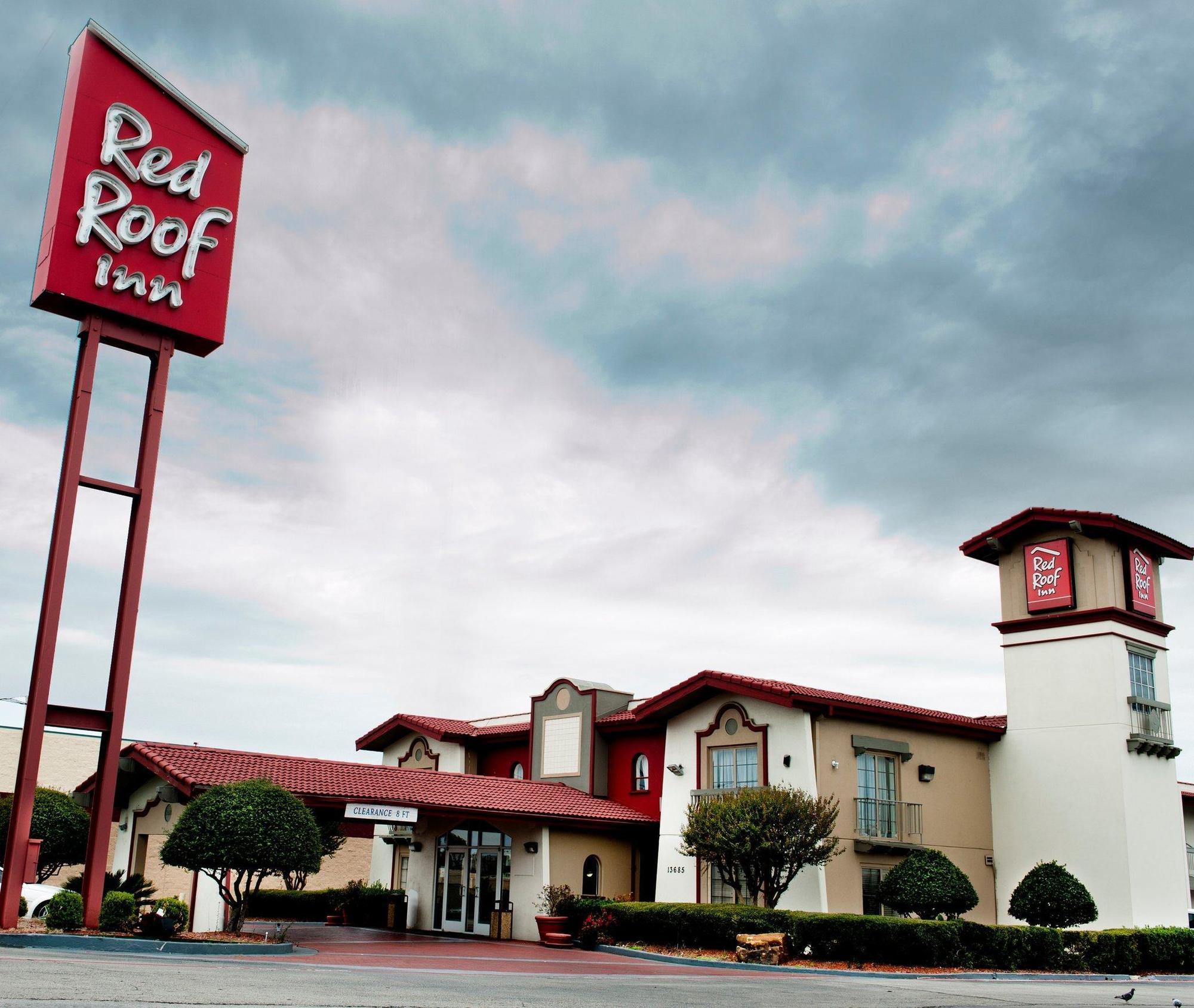 Red Roof Inn North Dallas - Park Central Экстерьер фото