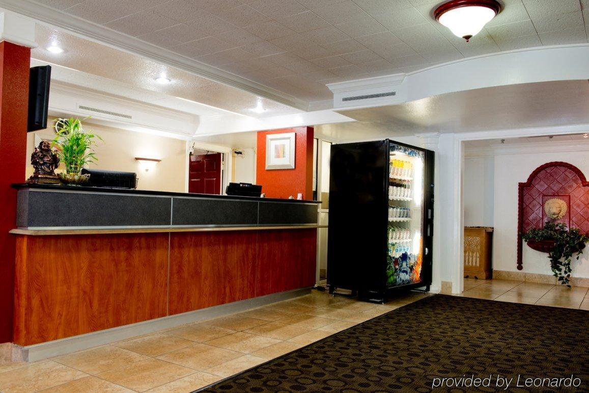 Red Roof Inn North Dallas - Park Central Экстерьер фото