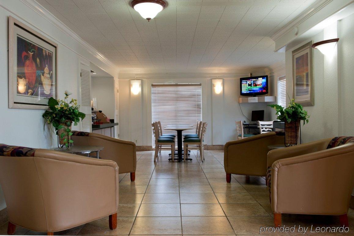 Red Roof Inn North Dallas - Park Central Экстерьер фото
