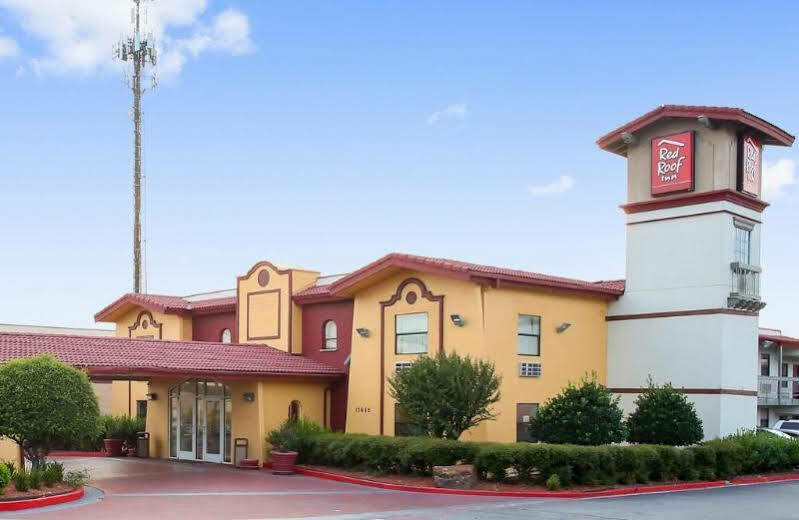 Red Roof Inn North Dallas - Park Central Экстерьер фото